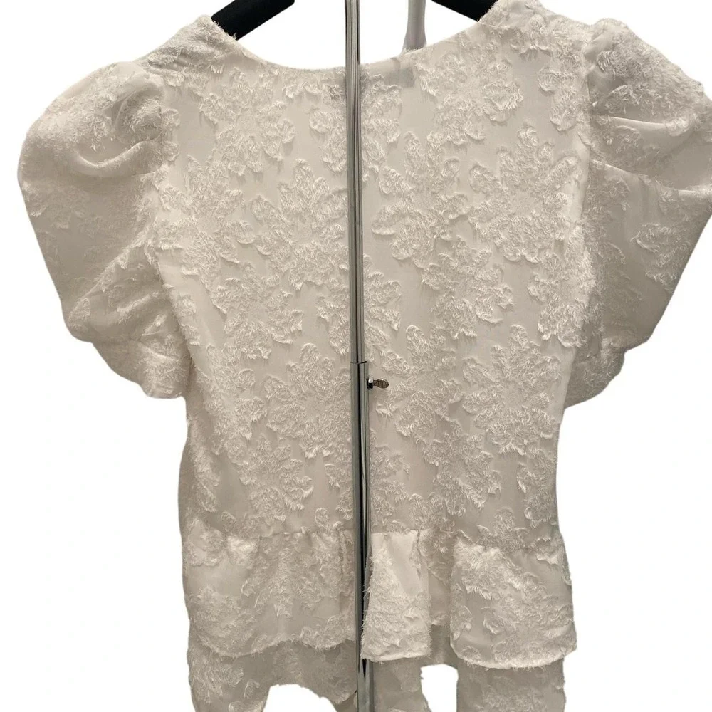 Zara Peplum Wrap Top Womens Size S White Excellent Floral Textured Puff Sleeve